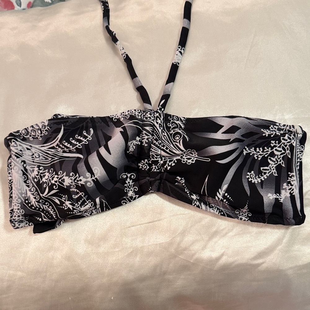 Black & White Floral Bandeau Bikini Top only Small